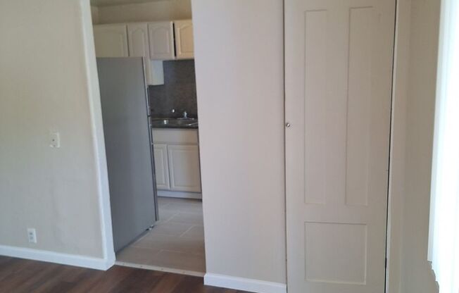 1 bed, 1 bath, 500 sqft, $1,195, Unit UNIT 08