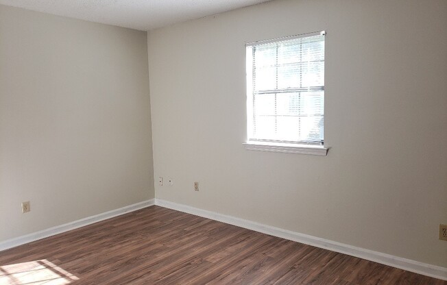 Ranch-style 2BD/2BA townhome in quiet neighborhood in Garner!