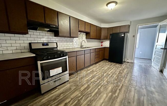 1810 BROWNSVILLE RD