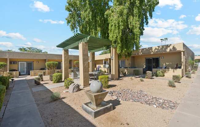 Courtyard at SunVilla Apartments in Mesa Arizona