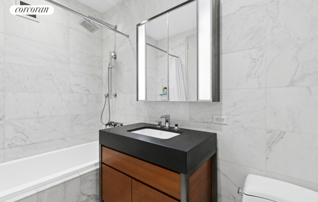 Studio, 1 bath, 452 sqft, $4,300, Unit 19H