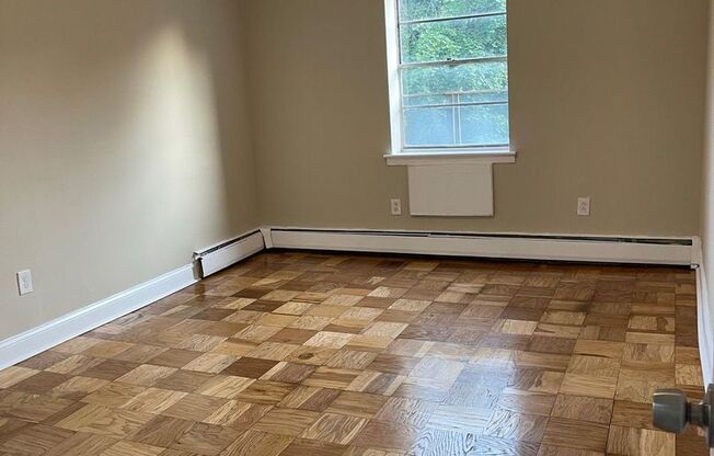 1 bed, 1 bath, 759 sqft, $1,995, Unit 3J