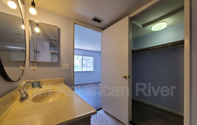 2 beds, 2 baths, 1,114 sqft, $1,795