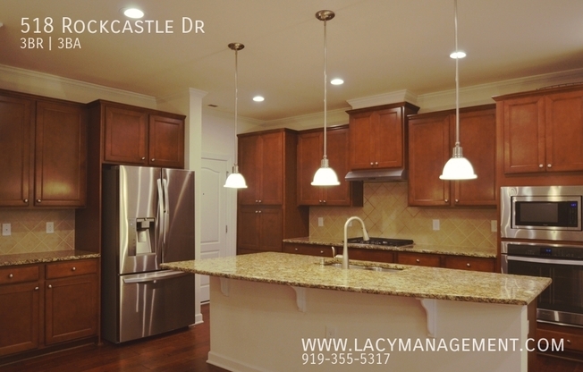 518 ROCKCASTLE DR