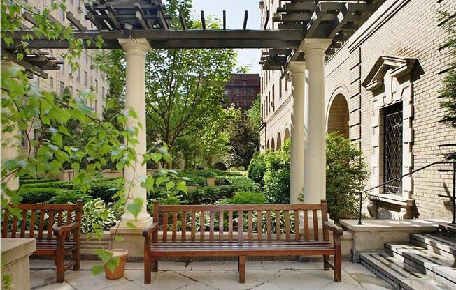 353 W 56 ST