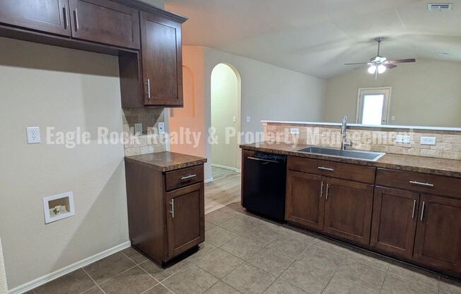 3 beds, 2 baths, $1,800