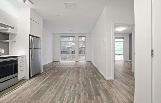 1 bed, 1 bath, 614 sqft, $3,850, Unit 510