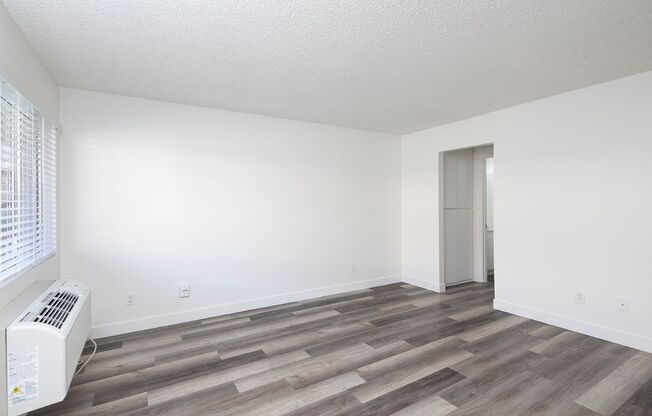 1 bed, 1 bath, 550 sqft, $1,825, Unit 05