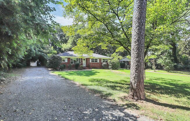 Brick Ranch w/Great Yard! Minutes From Uptown Charlotte!