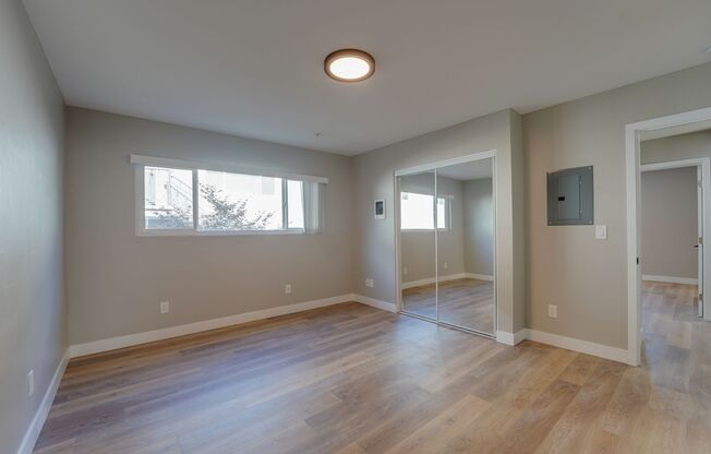 3 beds, 3 baths, 1,070 sqft, $4,095, Unit 101