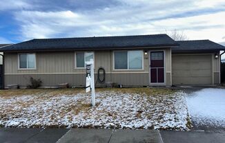 3 beds, 2 baths, $2,095