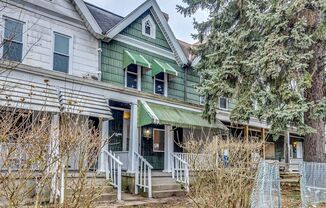 Remodeled 2 Bedroom, 1 Bathroom in Mt. Oliver- Newly Renovated!