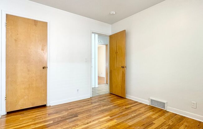 1170 E. Westminster Ave.