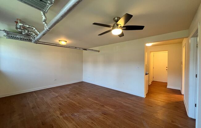 1 bed, 1 bath, 575 sqft, $2,250, Unit GR 720-BS