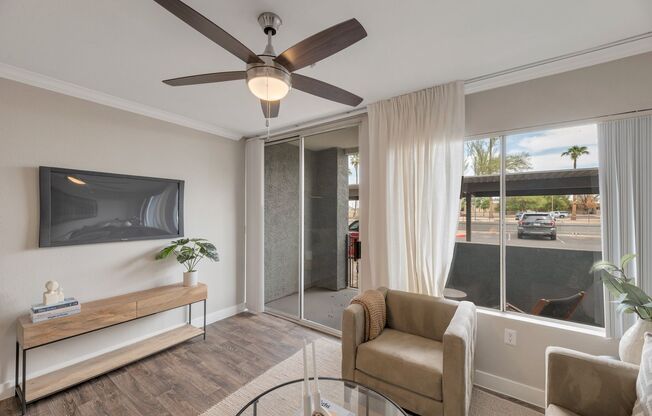 2 beds, 2 baths, 972 sqft, $1,599, Unit 324