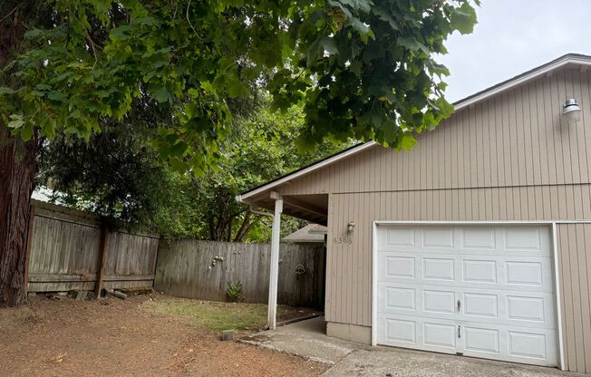 NEWLY UPDATED 3 Bedroom Duplex in Thurston Area