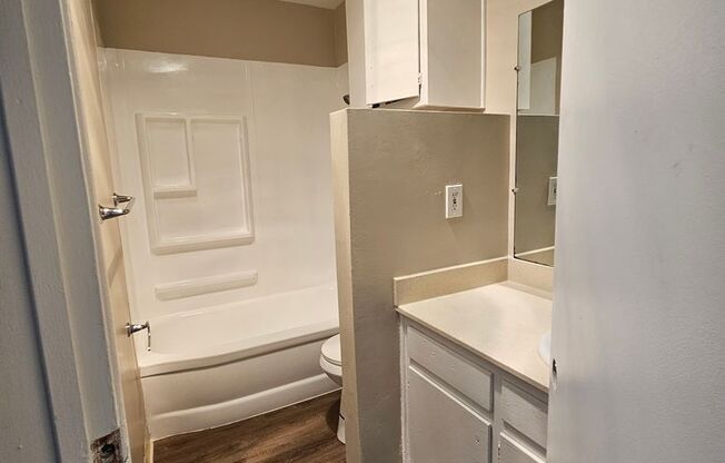 1 bed, 1 bath, 475 sqft, $1,700, Unit 04