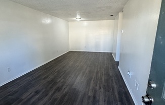 8586 CHANNELVIEW CIR
