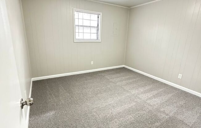 2 beds, 1 bath, 800 sqft, $1,025, Unit 472-B