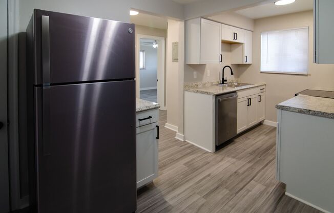 2 beds, 1 bath, 825 sqft, $1,195, Unit 1208-189