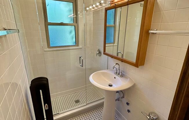 Studio, 1 bath, 450 sqft, $1,795, Unit 520-N2