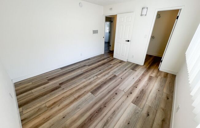 2 beds, 1 bath, 750 sqft, $2,495, Unit 0212
