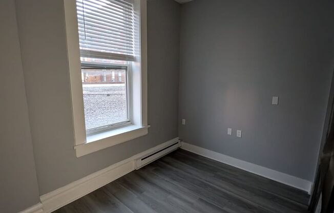 2 beds, 1 bath, 775 sqft, $1,100, Unit 238