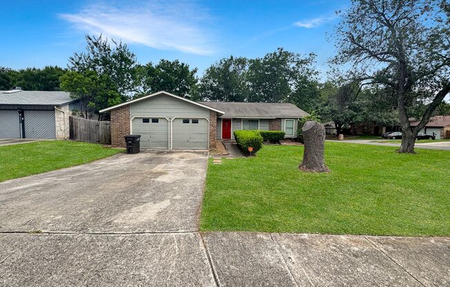 Spacious 3-Bedroom Home on Corner Lot – Available for Immediate Move-In!
