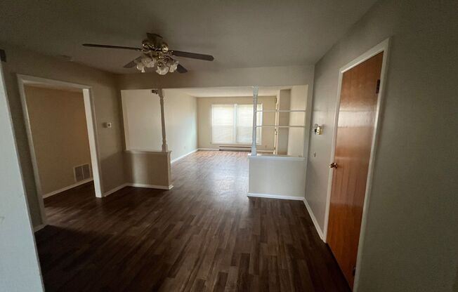 2 beds, 1 bath, $1,000, Unit APARTMENT 2