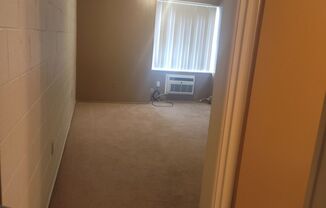 Studio, 1 bath, $450, Unit 327