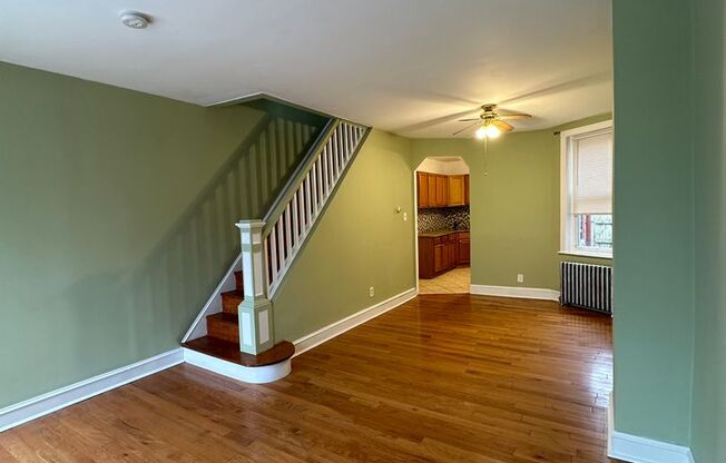 Spacious 3 Bedroom 1 Bathroom in Port Richmond St. Available NOW!