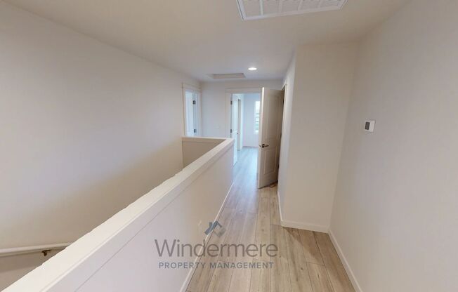 3 beds, 2.5 baths, 1,268 sqft, $1,995, Unit 384 Arissa