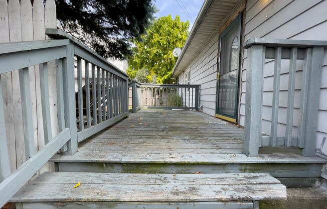 710 W Kilgore Ave