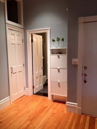 1 bed, 1 bath, 413 sqft, $3,000, Unit 7