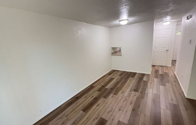 2 Bed, 1.5 Bath Condo in The W. Eugene Neighborhood! Apply Now!