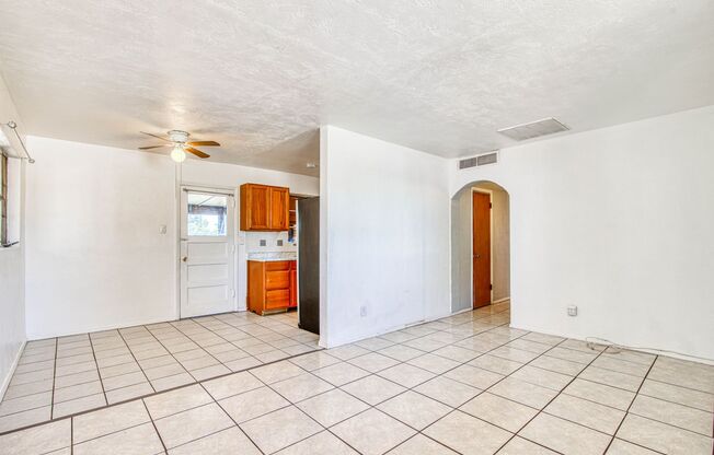 Beautiful 3 bed-1 bath house