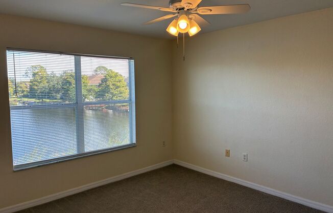 Gated Community Gem: Turnkey 2/2 in Emerald Lake First Month Free