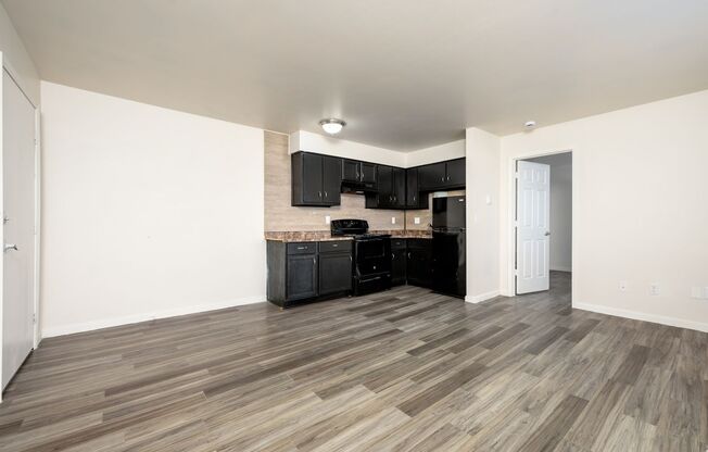 1 bed, 1 bath, 522 sqft, $750, Unit 2405-17