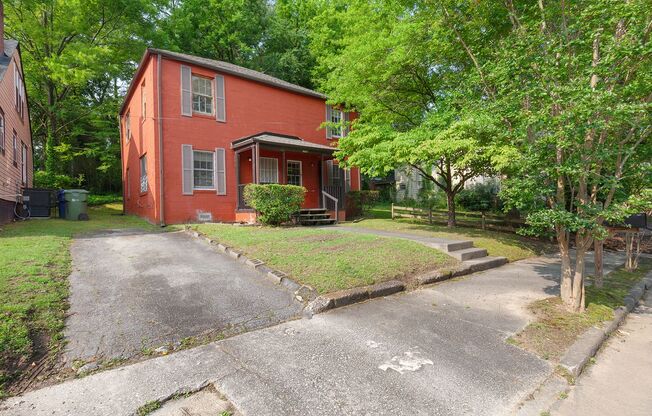 Spacious 3bd/2ba On Quiet Street Minutes From Atlanta BeltLine and I-20/75/85!