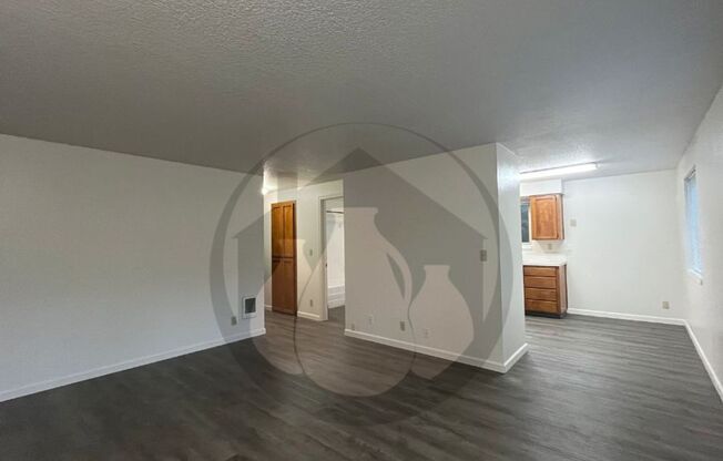 2 beds, 1 bath, 825 sqft, $1,350, Unit 1199 C