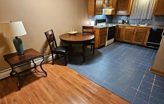 1 bed, 1 bath, 800 sqft, $1,500, Unit 1 L