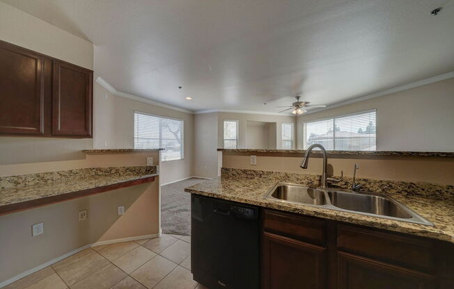 2 beds, 2 baths, 1,083 sqft, $2,000, Unit 2041