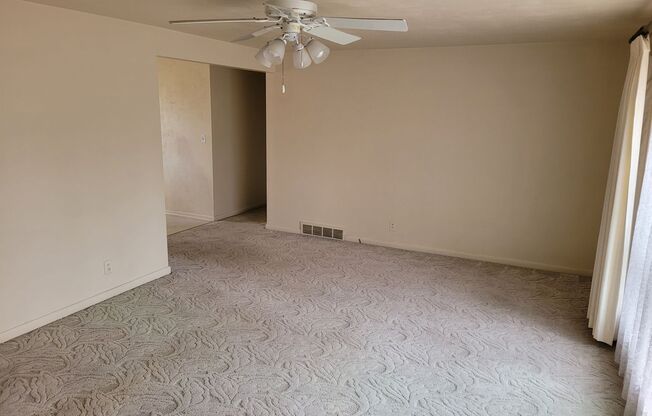 3 beds, 1 bath, $1,200