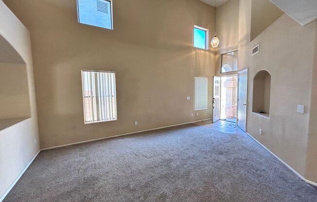 Spacious 3 Bedroom home in Crystal Gardens Lake Community
