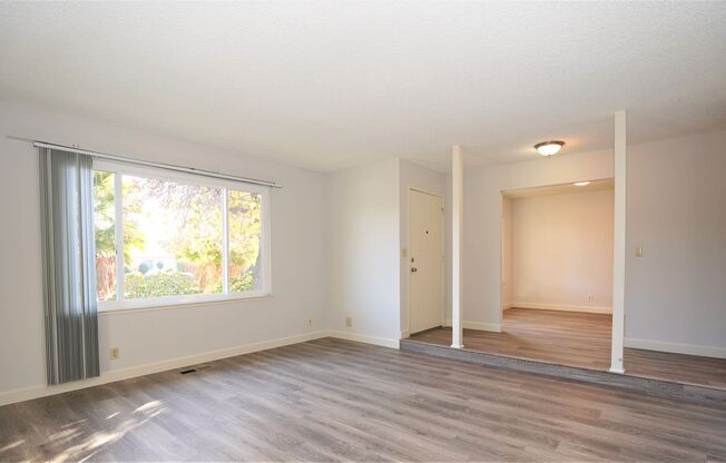 Beautiful Single Family Home in Desirable Neighborhood! Great Schools!