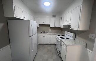 2 beds, 1 bath, $875