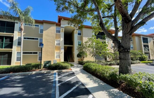 2 beds, 2 baths, 1,031 sqft, $3,800, Unit Seasonal