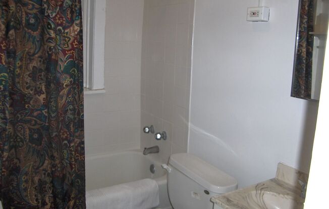 206 - *Central-Lincolnwood Bldg*