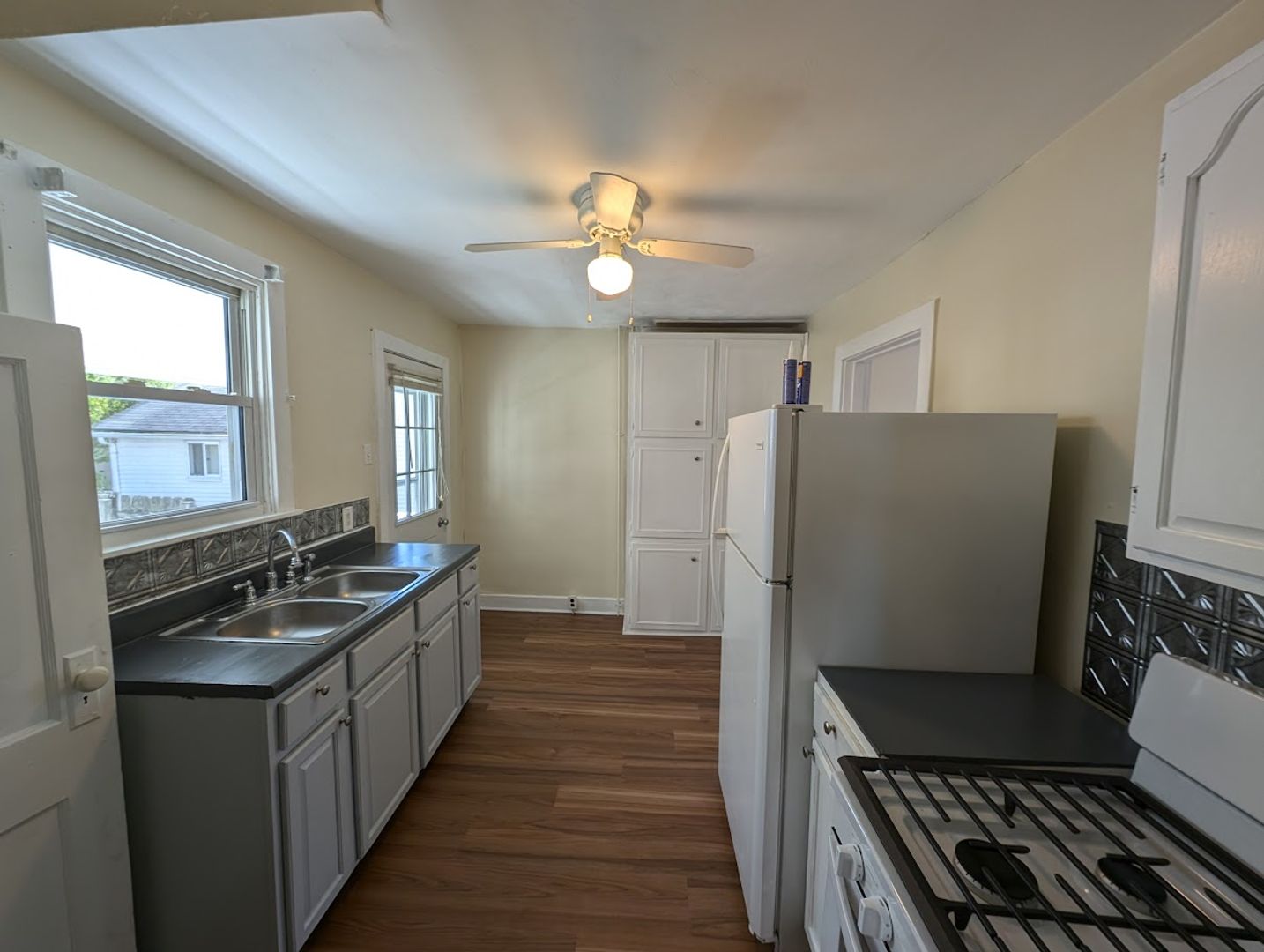 Carnegie - 3 BR + 1 Bath Single Family House, Updated!