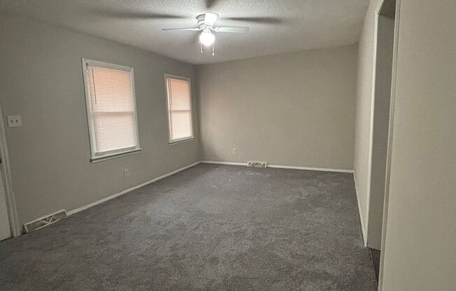 Spacious 2bedroom 1 bedroom House